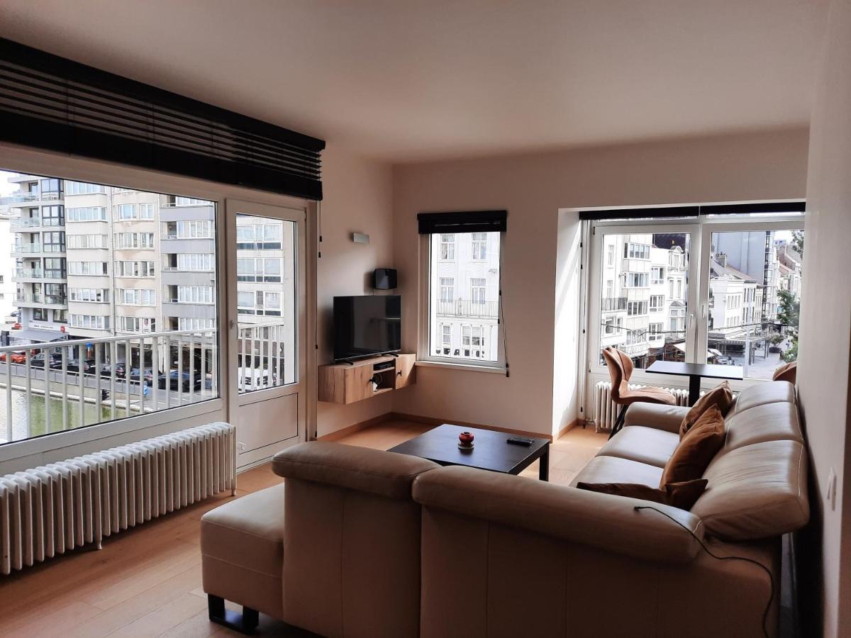 Lichtrijk En Comfortabel Hoekappartement Met Gratis Parking En Zeer Centraal Gelegen - Comme Chez Soi Ostende Exterior foto